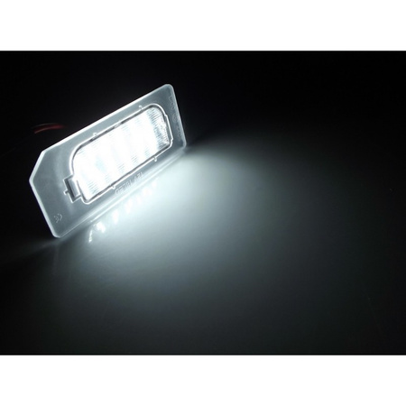 PODŚWIETLENIE TABLICY REJESTRACYJNEJ EP79 MITSUBISHI ASX