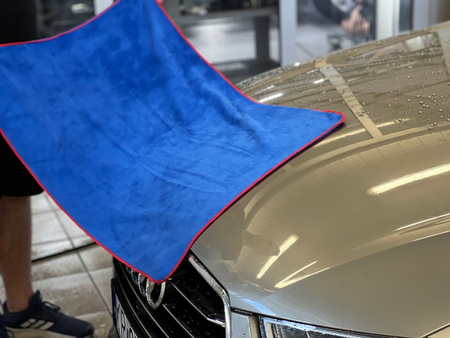 ZESTAW DO MYCIA AUTA - RĘCZNIK DO OSUSZANIA LAKIERU + RĘKAWICA Z MIKROFIBRY