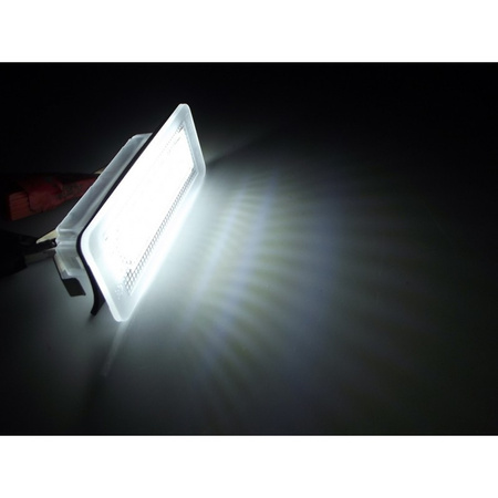 PODŚWIETLENIE TABLICY REJESTRACYJNEJ EP77 SMART