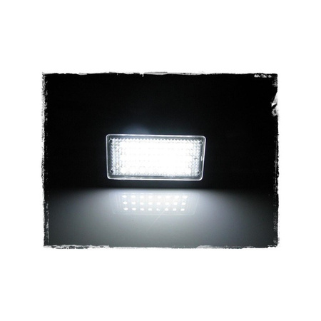 PODŚWIETLENIE TABLICY REJESTRACYJNEJ EP08 BMW