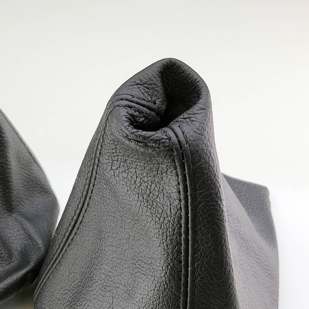 Zestaw skórzanch mieszków drążka zmiany biegów i hamulca do Nissan Pathfinder MK3 2szt